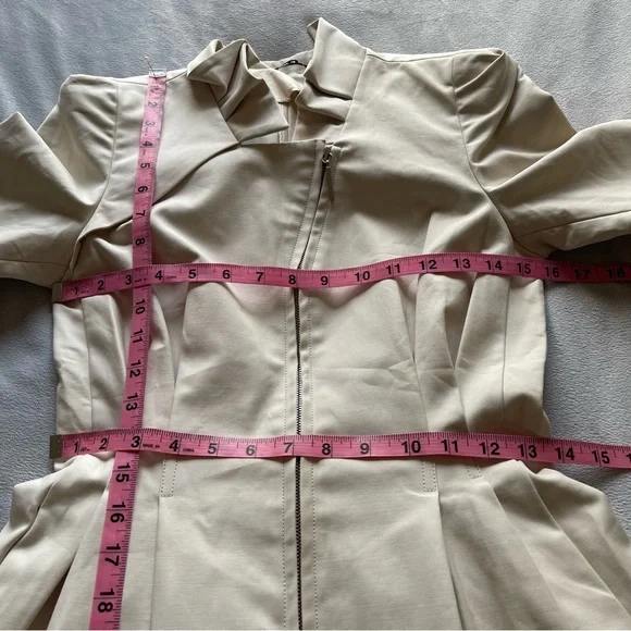 Giorgio Armani Cream Trench Coat - Picture 14 of 16